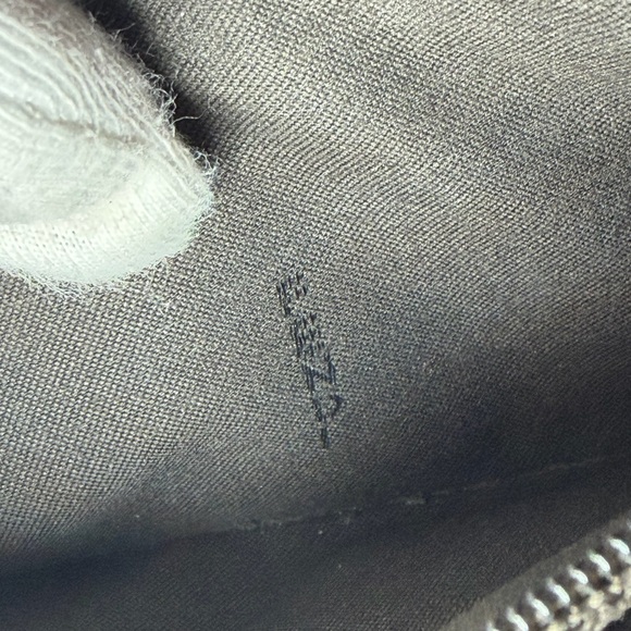 Authentic fendi brown leather wallet with COA,insert,chain ❤️🖤❤️🖤 - Picture 9 of 14